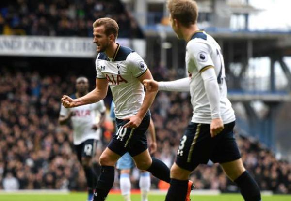 Tottenham, le triplé express de Kane