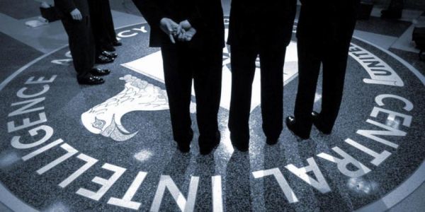 Insolite : un tweak Cydia dénonce l’espionnage de la CIA, NSA et FBI