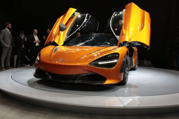 Prix McLaren 720S : tarif et configurateur déjà disponibles !