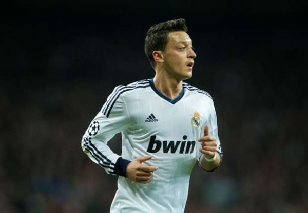 Özil : "Bayern-Real ? Je croise les doigts pour le Real Madrid"