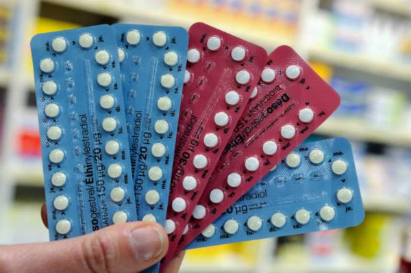 Contraception: la pilule, bientôt en vente sans ordonnance?