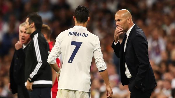 Zidane : "Cristiano reste tranquille face aux sifflets''