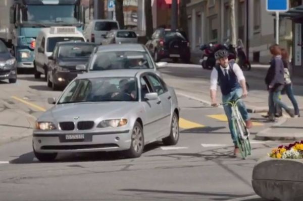 Accidents de vélo: une vidéo choc pour les éviter