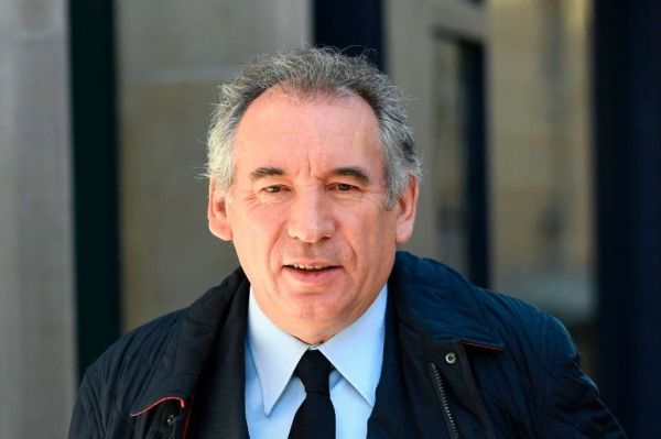 Premier ministre: François Bayrou tient la corde