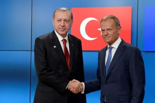 Merkel "exige" d'Erdogan la libération d'un journaliste germano-turc