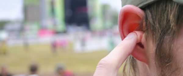 Actualité : Vidéo : Santé publique France sensibilise les jeunes aux bouchons d'oreille