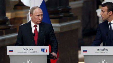 Diplomatie : Emmanuel Macron a-t-il été assez ferme face à Vladimir Poutine ?