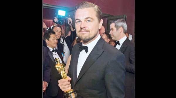 Rendus: Leo DiCaprio rend son Oscar