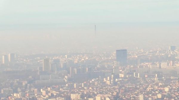 Pic de pollution à Paris et en Île de France : le stationnement est gratuit ce mardi