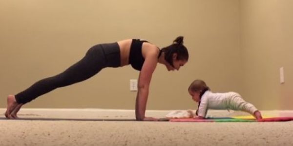Musculation: Ce bébé de 6 mois tient 34 secondes en gainage (VIDÉO)