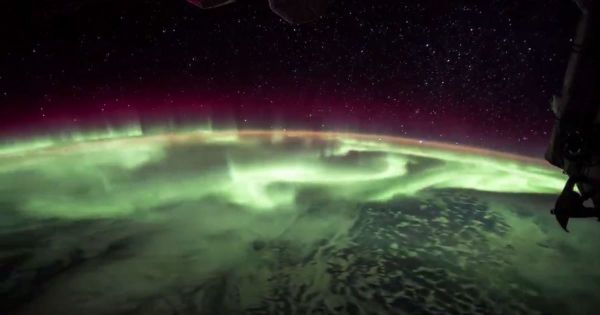 Un astronaute de l'ISS a filmé une magnifique aurore boréale qui lui a fait penser à... un "burrito"