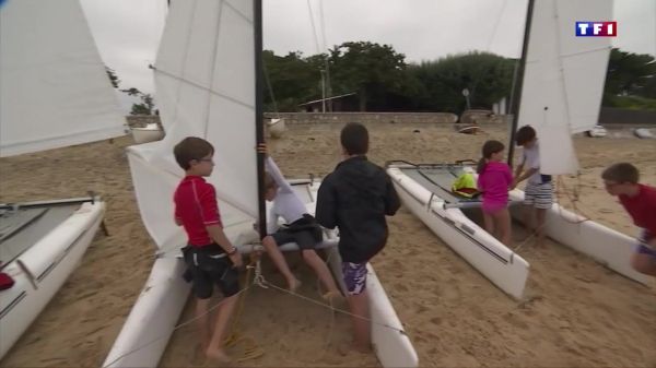 Gironde : Sur les plages, les enfants privilégient les activités nautiques