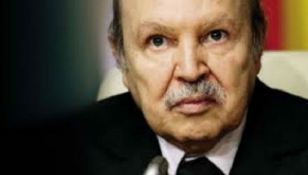 Bouteflika procède à un mouvement de chefs de daïras