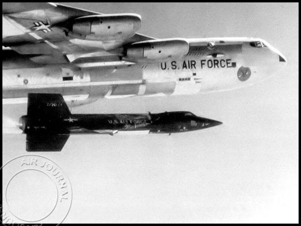 Le 17 septembre 1959 dans le ciel : 1re sortie dans les airs pour le X-15 numéro 2