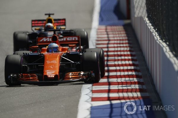 Alonso : La victoire de Red Bull met la pression à McLaren pour 2018