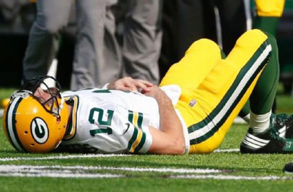 Packers : Aaron Rodgers touché à l’épaule