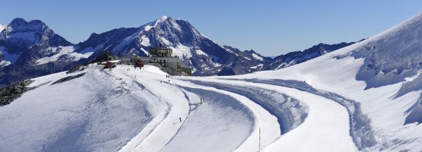 Zermatt – Saas Fee: au fond du Valais, un duel sur le marché du ski