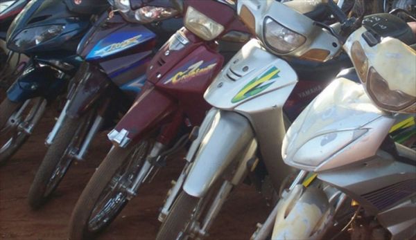 La mairie dAllada offre des motos de fonction aux conseillers communaux (ABP)
