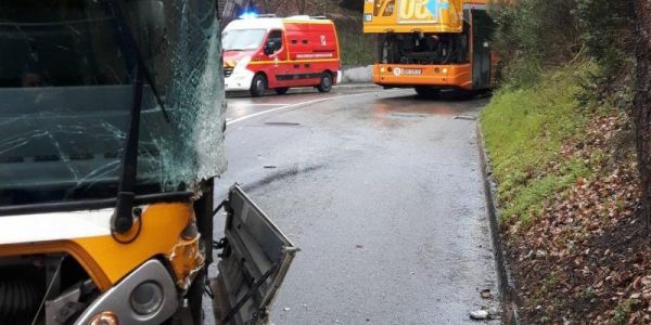 Deux bus de Lignes d'Azur se percutent, cinq blessés légers