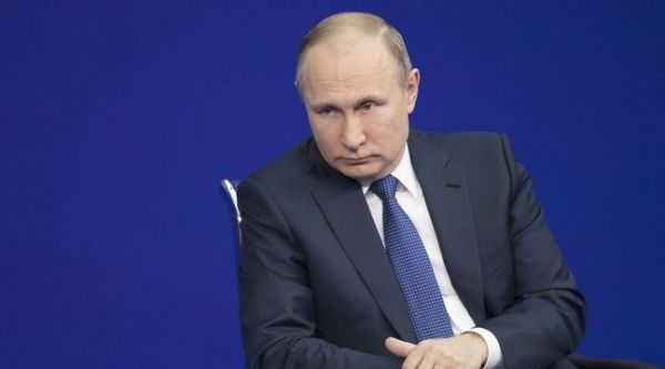 Présidentielle en Russie: L'opposition et des ONG dénoncent des milliers d'irrégularité