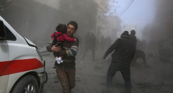 Ghouta : 80 000 civils ont pu fuir les terroristes ; Moscou redoute l’utilisation d’armes chimiques sous faux drapeau.