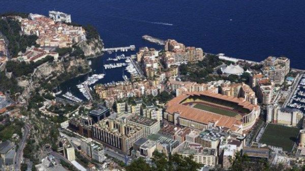 Le responsable du recrutement de OGC Nice Serge Recordier signe à l'AS Monaco