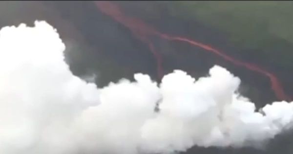 Après l'éruption du Kilauea à Hawaï, les images des vapeurs acides qui menacent l'archipel