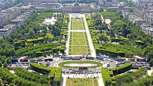 Le Champ-de-Mars accueillera le Grand Palais éphémère de 2021 à 2024