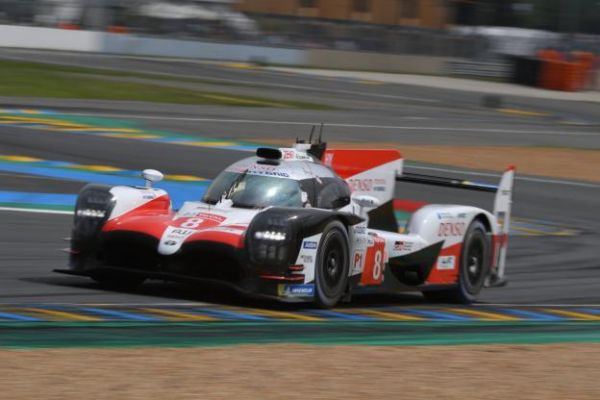 Auto - 24h du Mans - 24 Heures du Mans : la Toyota n°8 creuse l'écart