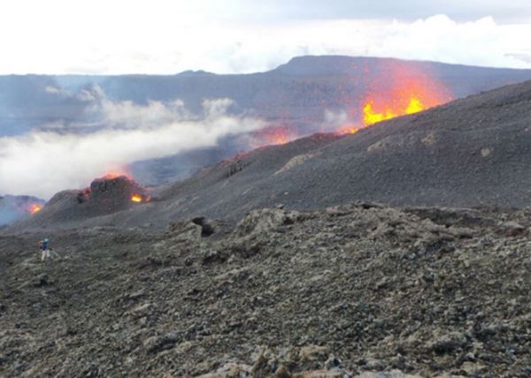 Piton de la Fournaise en éruption: La source du trémor localisée sur le flanc nord