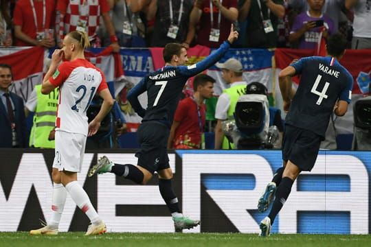Mondial: la France mène 2 à 1 à la pause en finale contre la Croatie