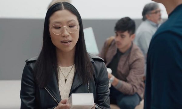 Samsung ne cesse de se moquer de l’iPhone X au travers de ses publicités