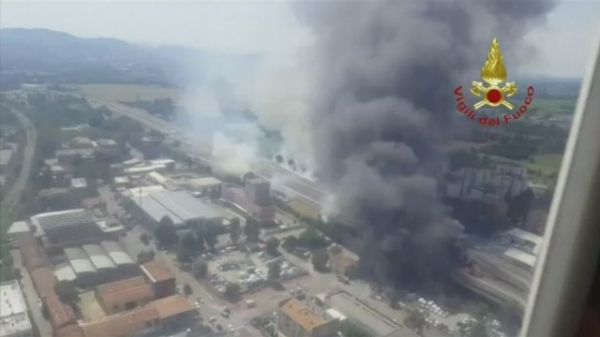 Explosion d'un camion à Bologne - Vidéo - Play RTS