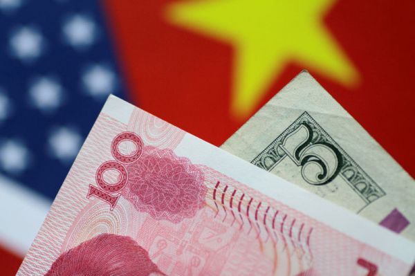 Trump demande des tarifs douaniers sur 200 milliards de dollars d'importations chinoises