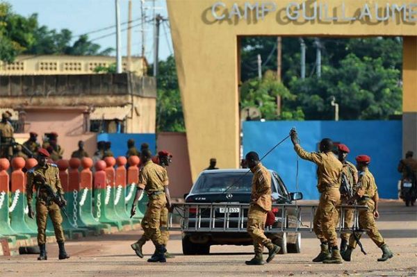 Procès du putsch manqué: La Capitaine Ouédraogo, l’envoyé qui est allé chercher du matériel et une valise à la frontière ivoirienne était à la barre