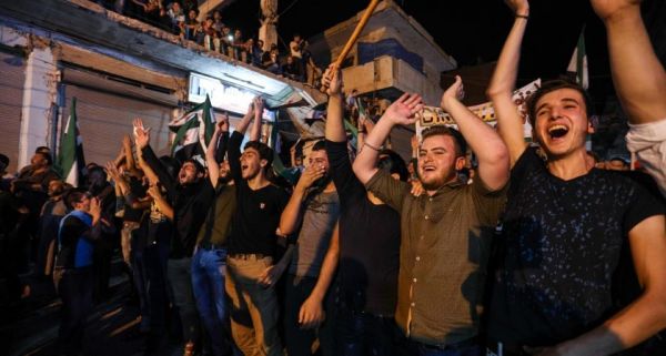 Des milliers de Syriens rentrent à Idleb après l’accord russo-turc