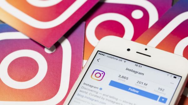 Instagram: le départ des fondateurs, signe des tensions chez Facebook