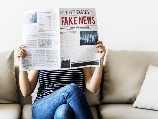 Ne dites plus « fake news » mais « infox »