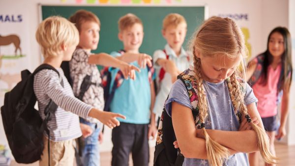 Harcèlement scolaire : un enfant sur deux en est victime dès 7 ans
