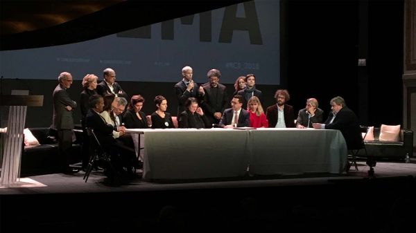 Signature de l'accord entre les organisations du cinéma et Canal+