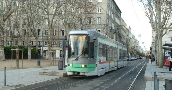 Un chauffeur de tram roué de coups à Saint-Etienne