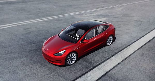 Un ministre allemand veut des voitures électriques aussi sexy que des Tesla