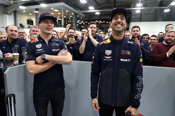 Photos - Ricciardo fait sa visite d'adieu chez Red Bull Racing