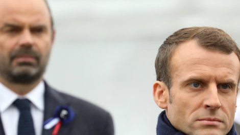 La cote de popularité d'Emmanuel Macron et d'Edouard Philippe en chute libre