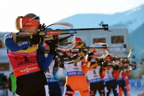Biathlon - CM (F) - Biathlon : suivez la poursuite femmes (10 km) en direct