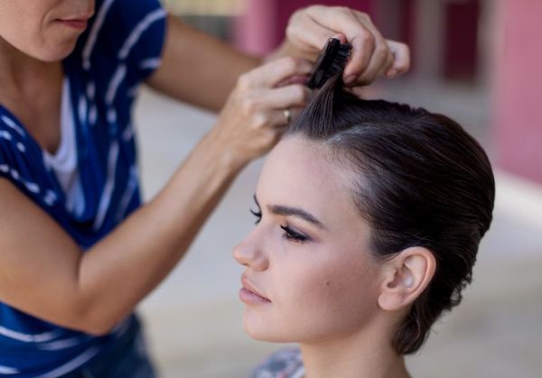 Etre une femme et payer plus cher qu'un homme chez le coiffeur (même quand on a une coupe courte) : pourquoi ?