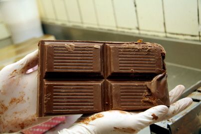 Une tonne de chocolat se déverse en plein centre-ville