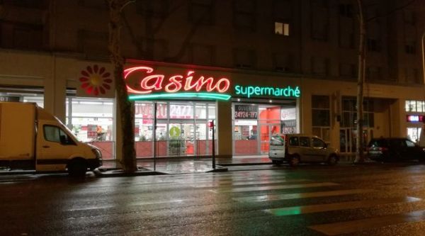 A Lyon, Casino vient d'ouvrir son premier supermarché accessible nuit et jour, en continu