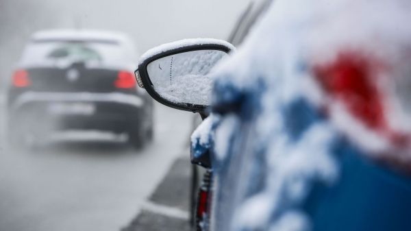 Conduire sur la neige: les bons réflexes à adopter