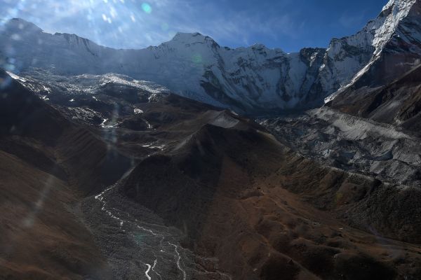 Les deux tiers des glaciers de l'Himalaya et de l'Hindou Kouch pourraient fondre d'ici 2100 (étude)